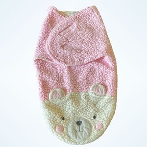 Chick Pea Baby Girl Swaddle 3-6 months Pink